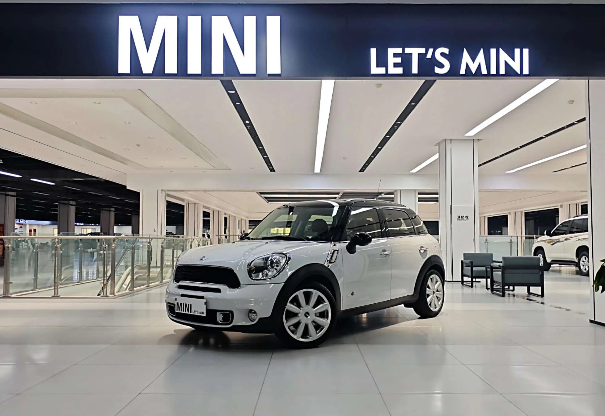 MINI COUNTRYMAN