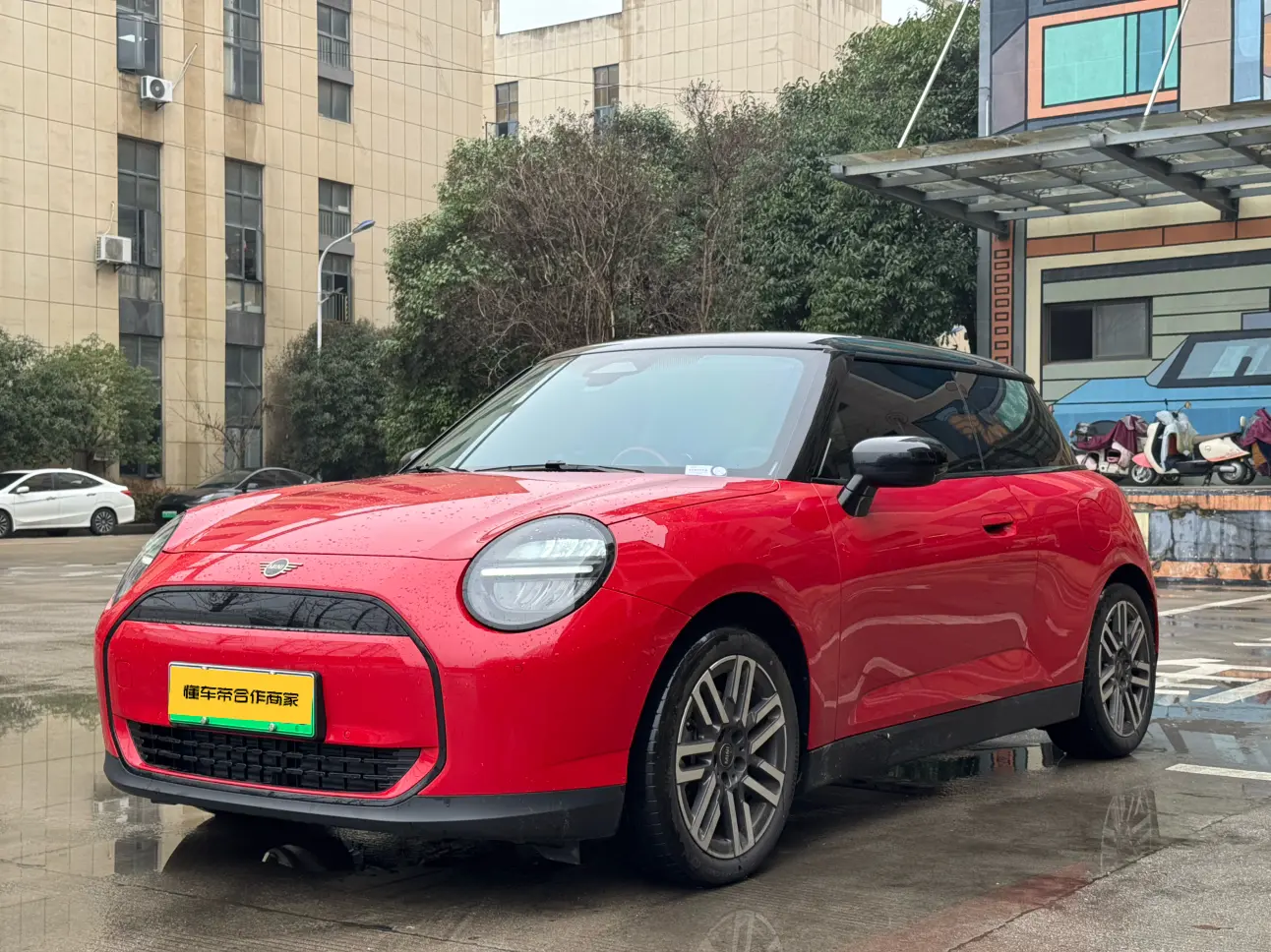 MINI ELECTRIC  COOPER  из Китая
