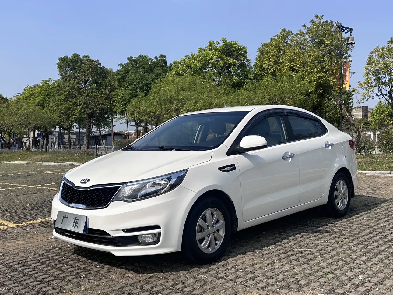 Kia K2