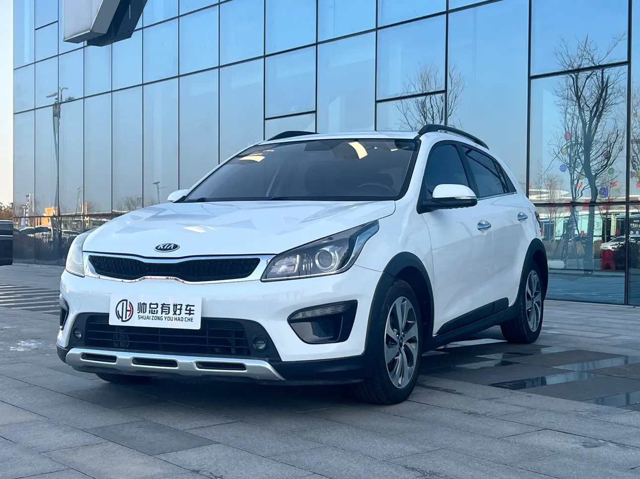 Kia KX CROSS  из Китая