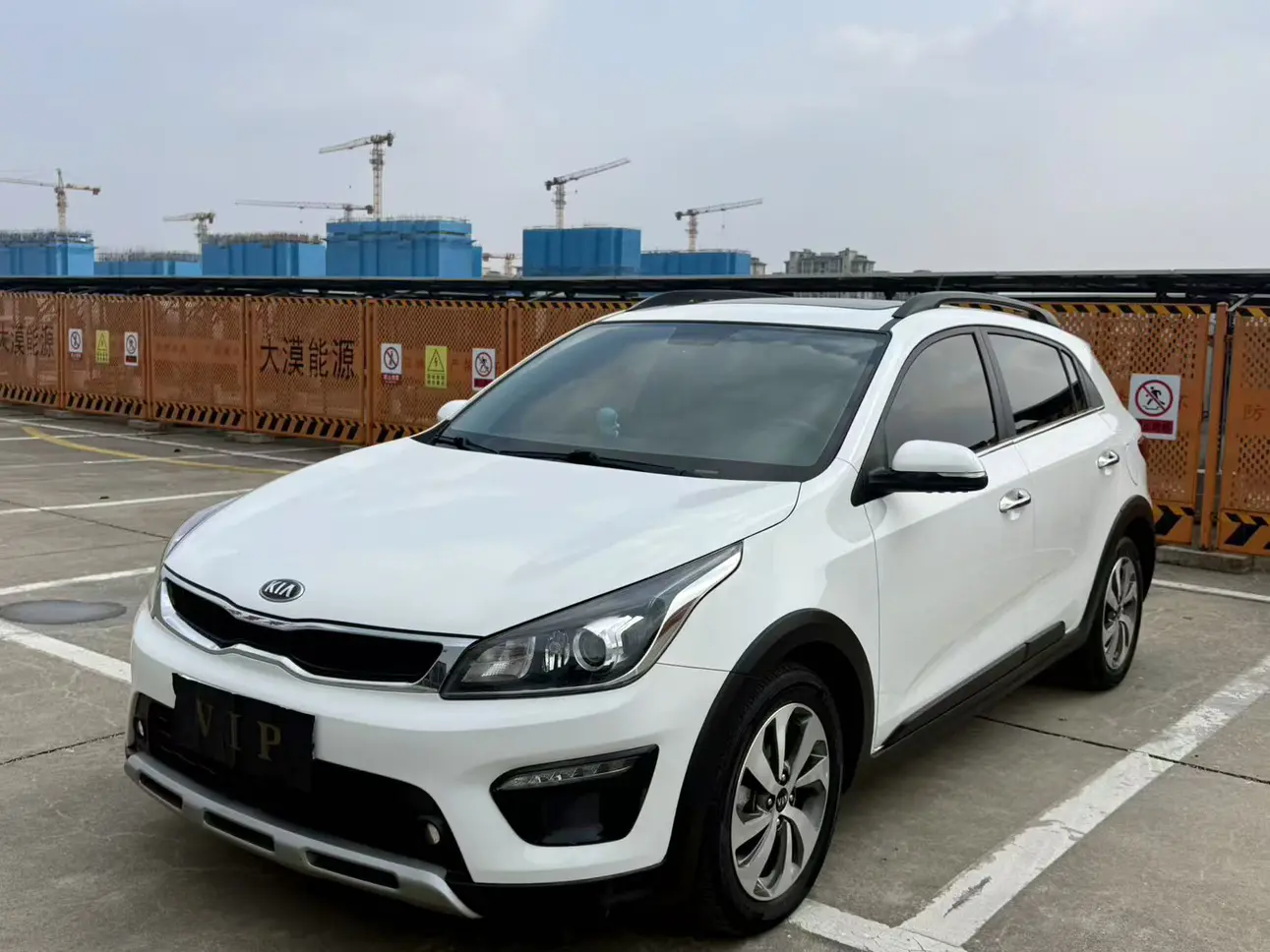 Kia KX CROSS  из Китая