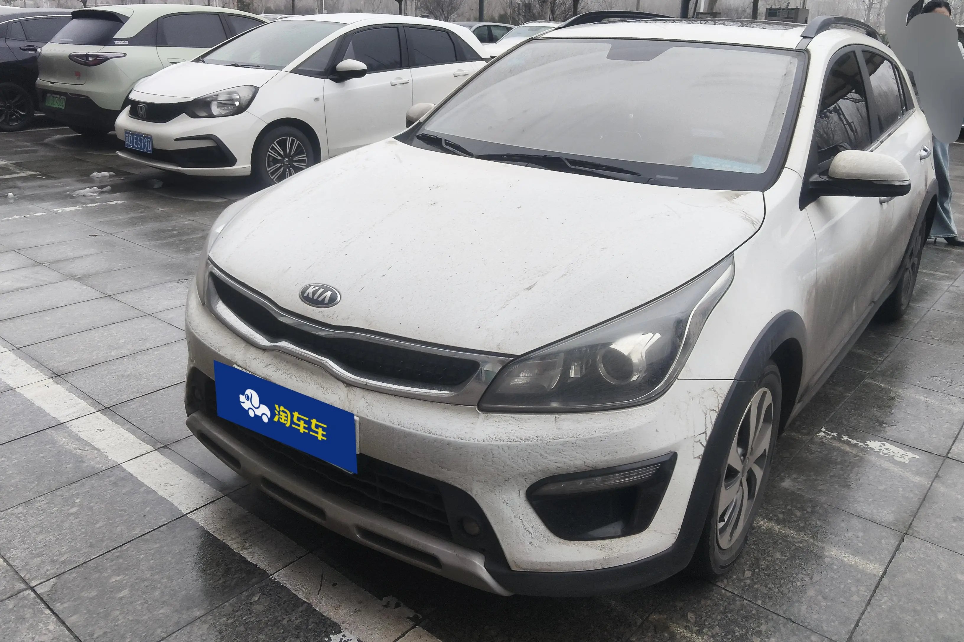 Kia KX CROSS  из Китая