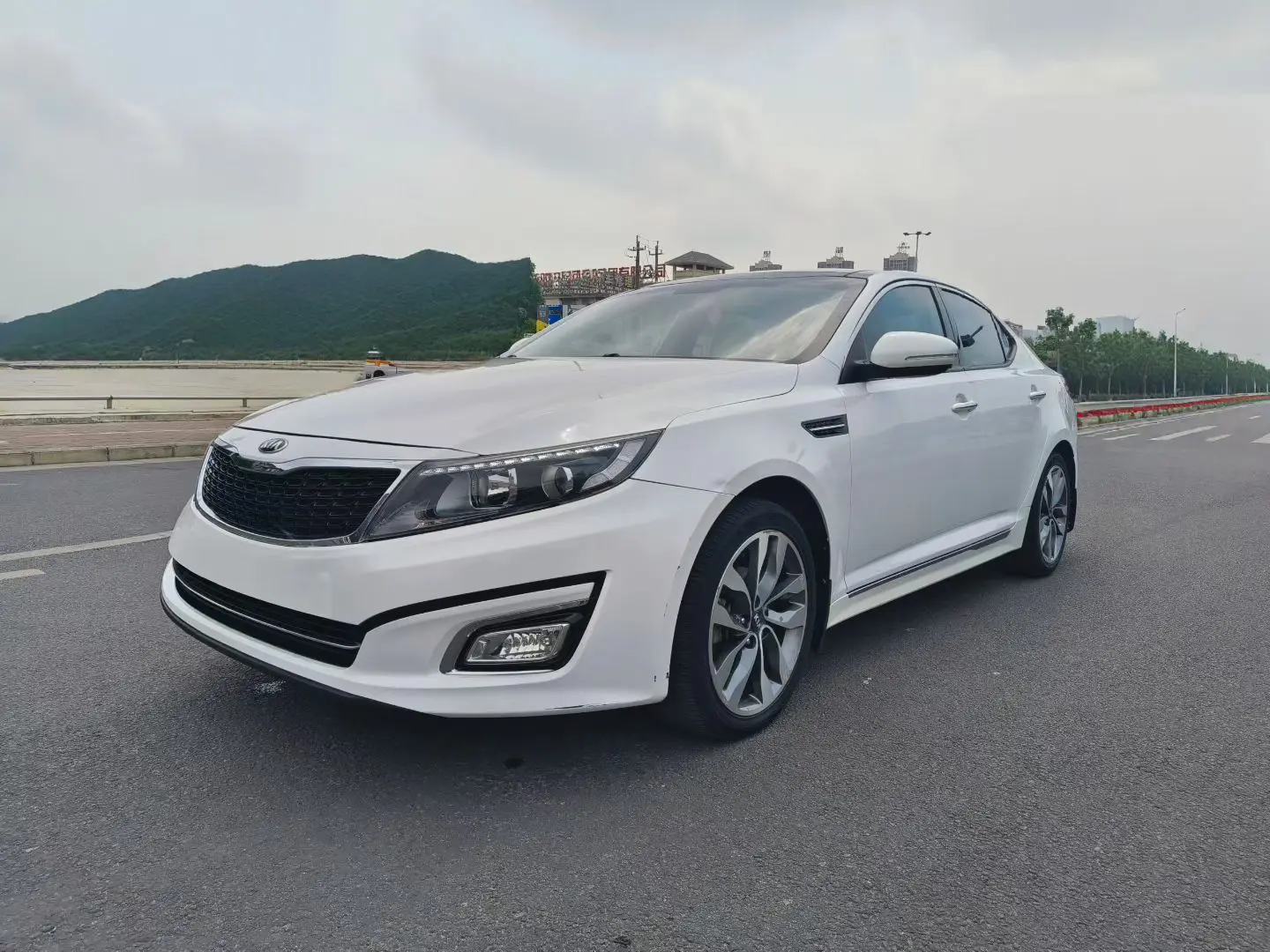 Kia K5