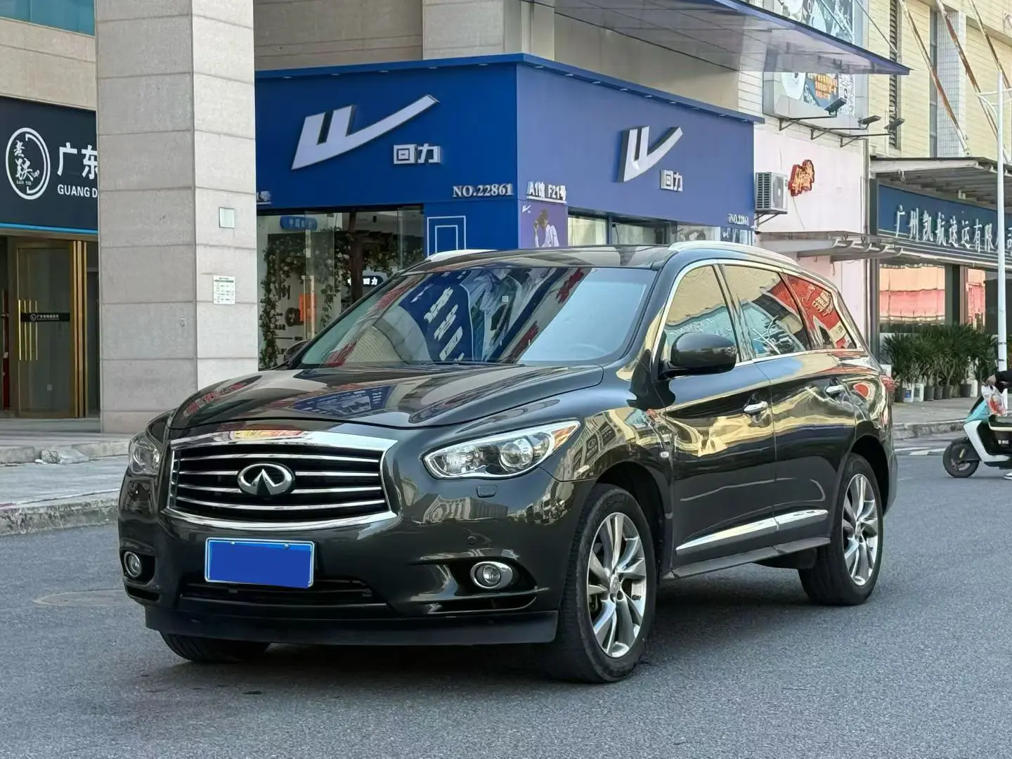 Infiniti JX