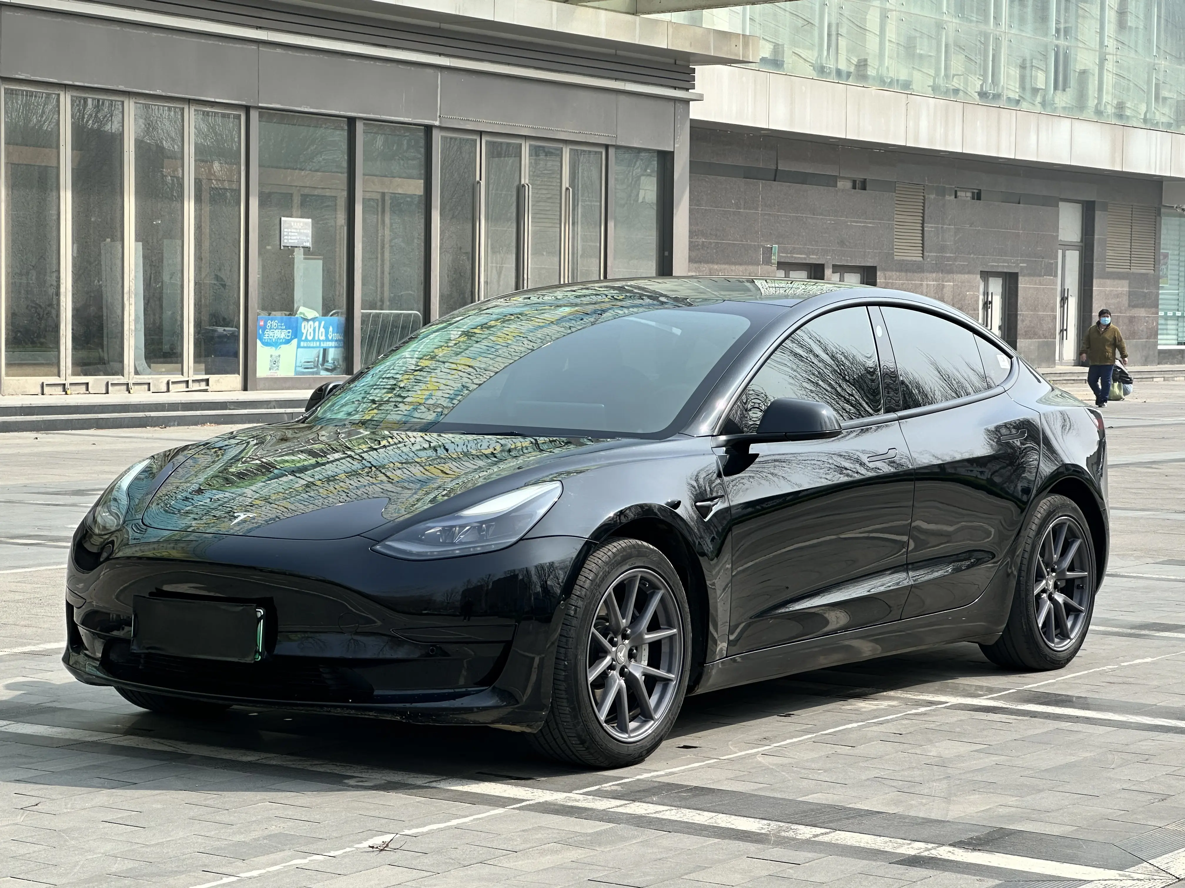 Tesla Model 3  из Китая