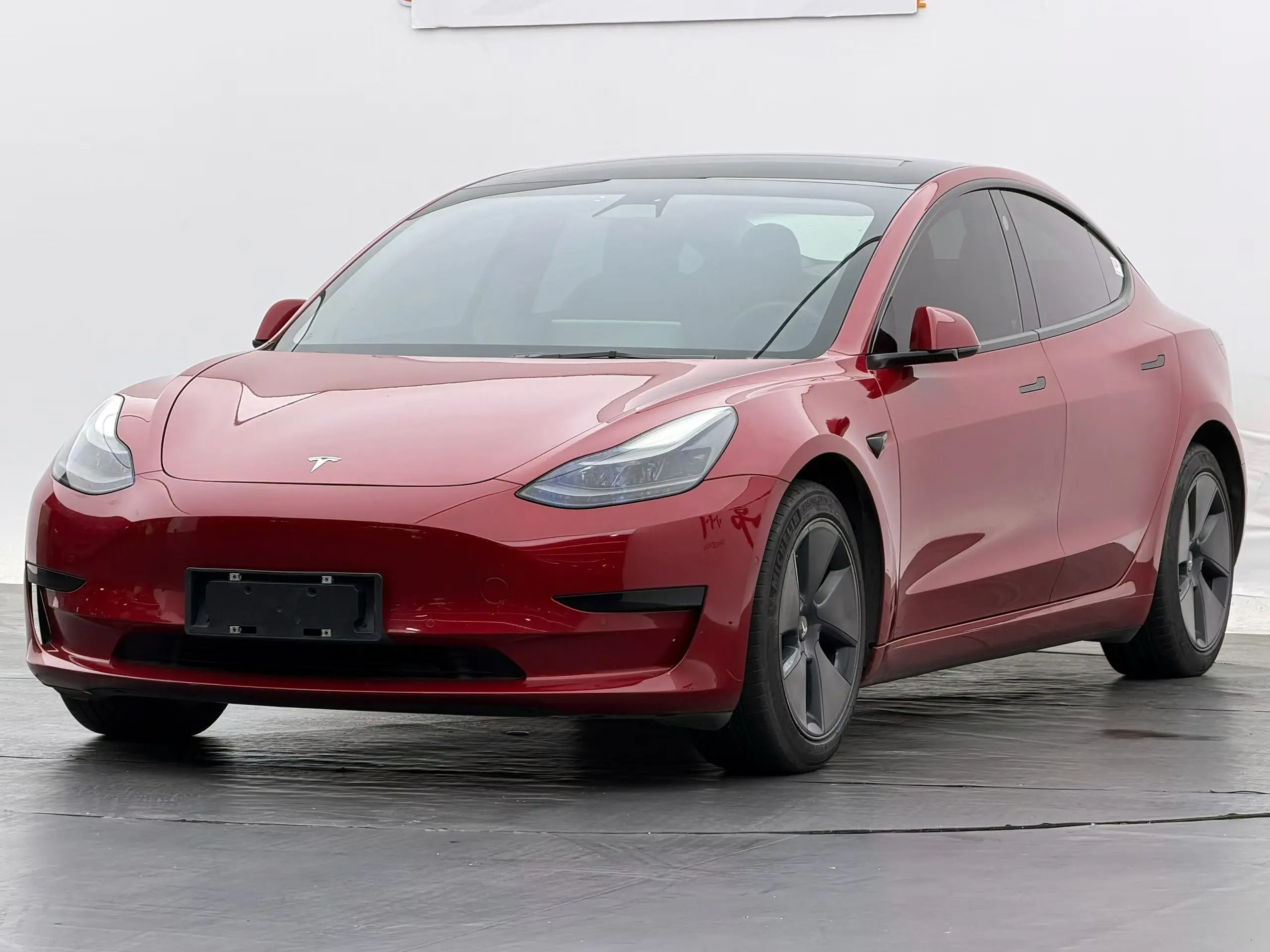 Tesla Model 3  из Китая