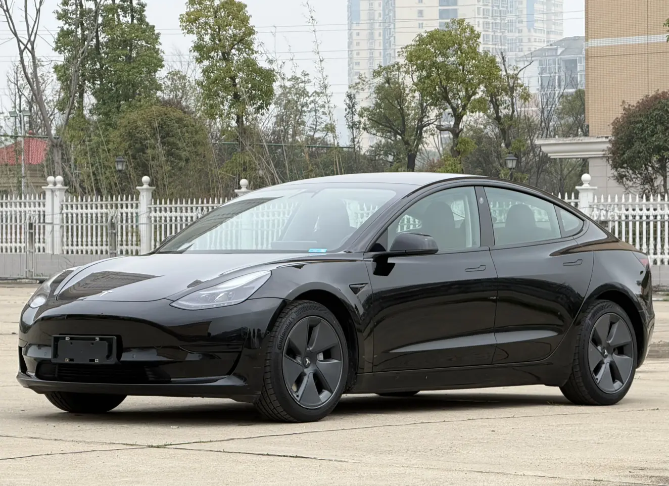 Tesla Model 3  из Китая