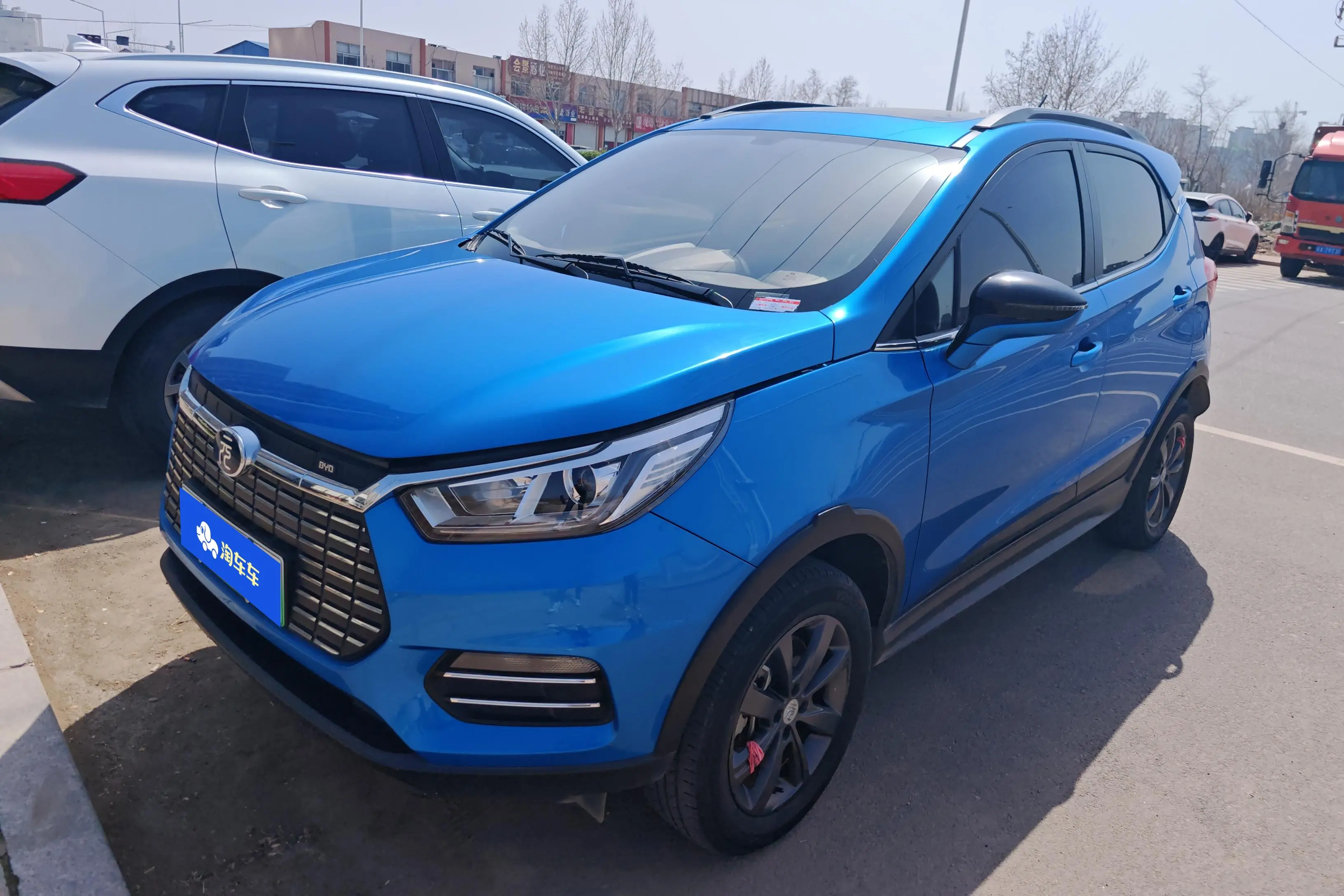 BYD Yuan EV  из Китая