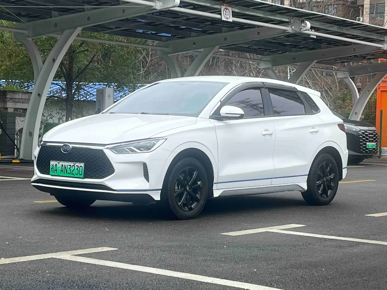 BYD e2  из Китая