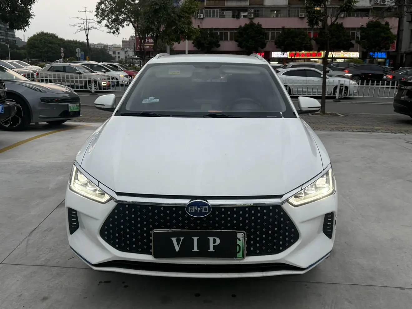 BYD e2  из Китая