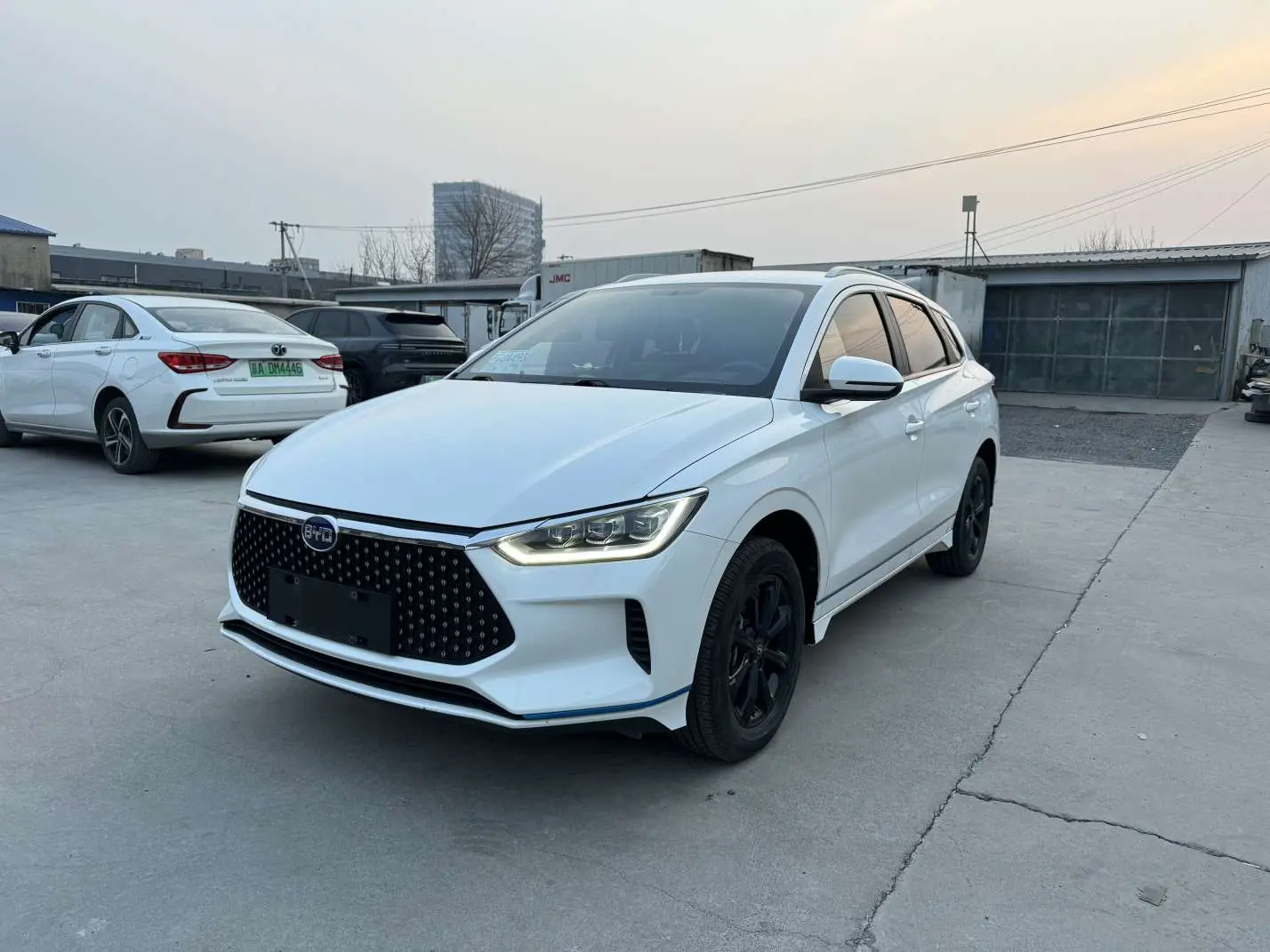 BYD e2  из Китая