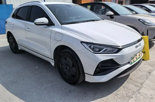 BYD e2  из Китая