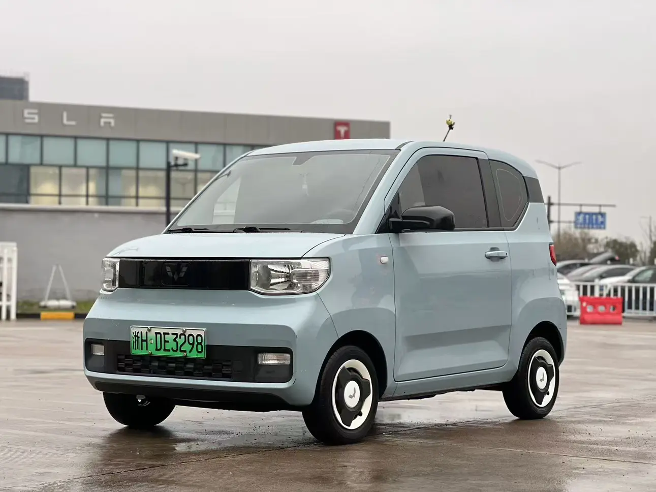 Wuling Hongguang MINIEV  из Китая