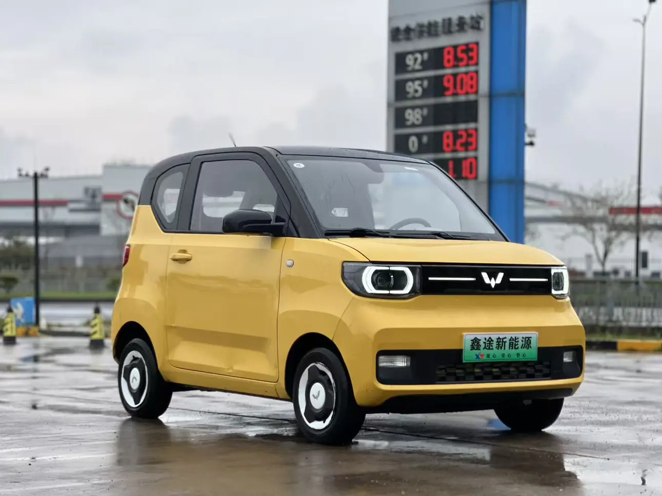 Wuling Hongguang MINIEV  из Китая