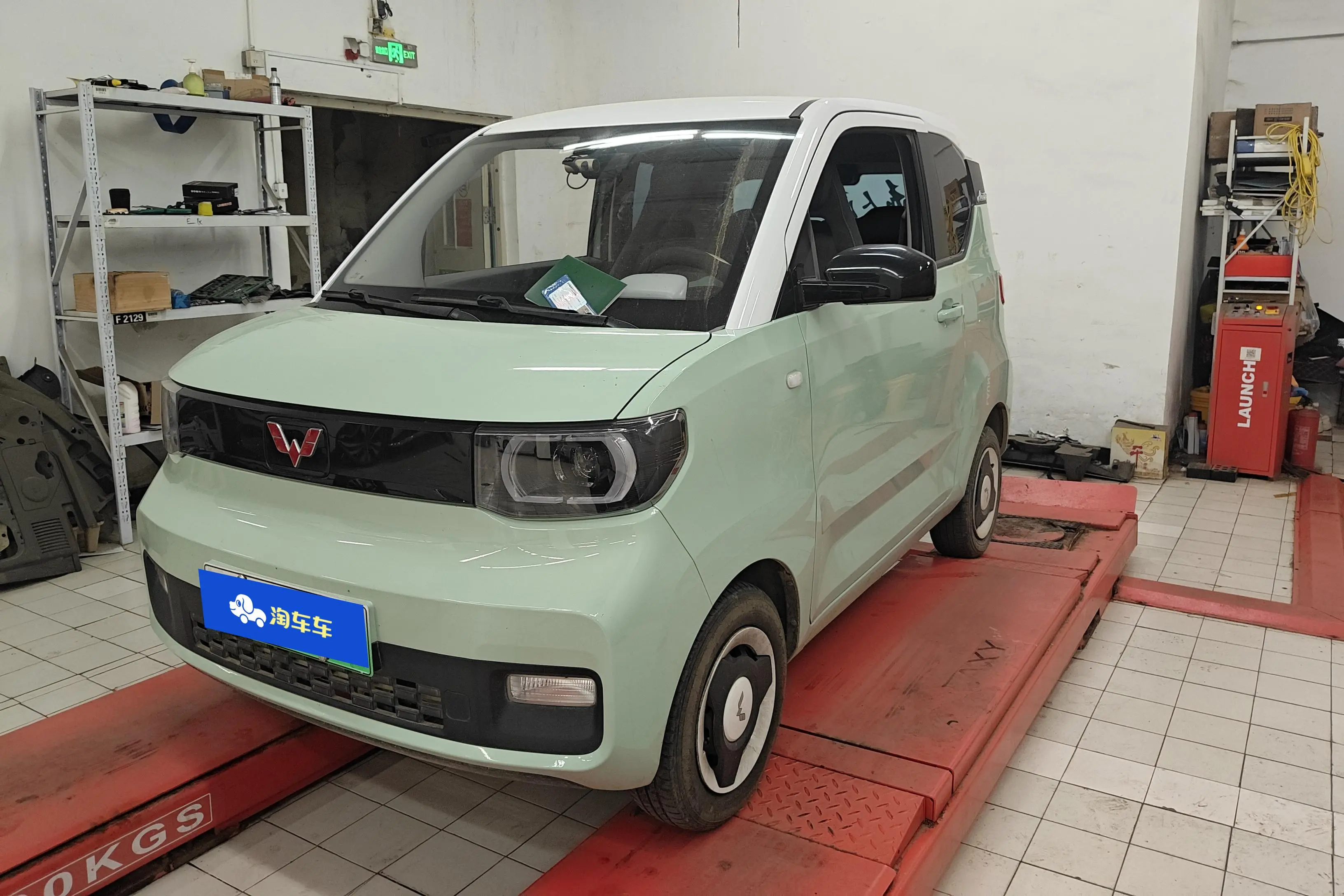 Wuling Hongguang MINIEV  из Китая
