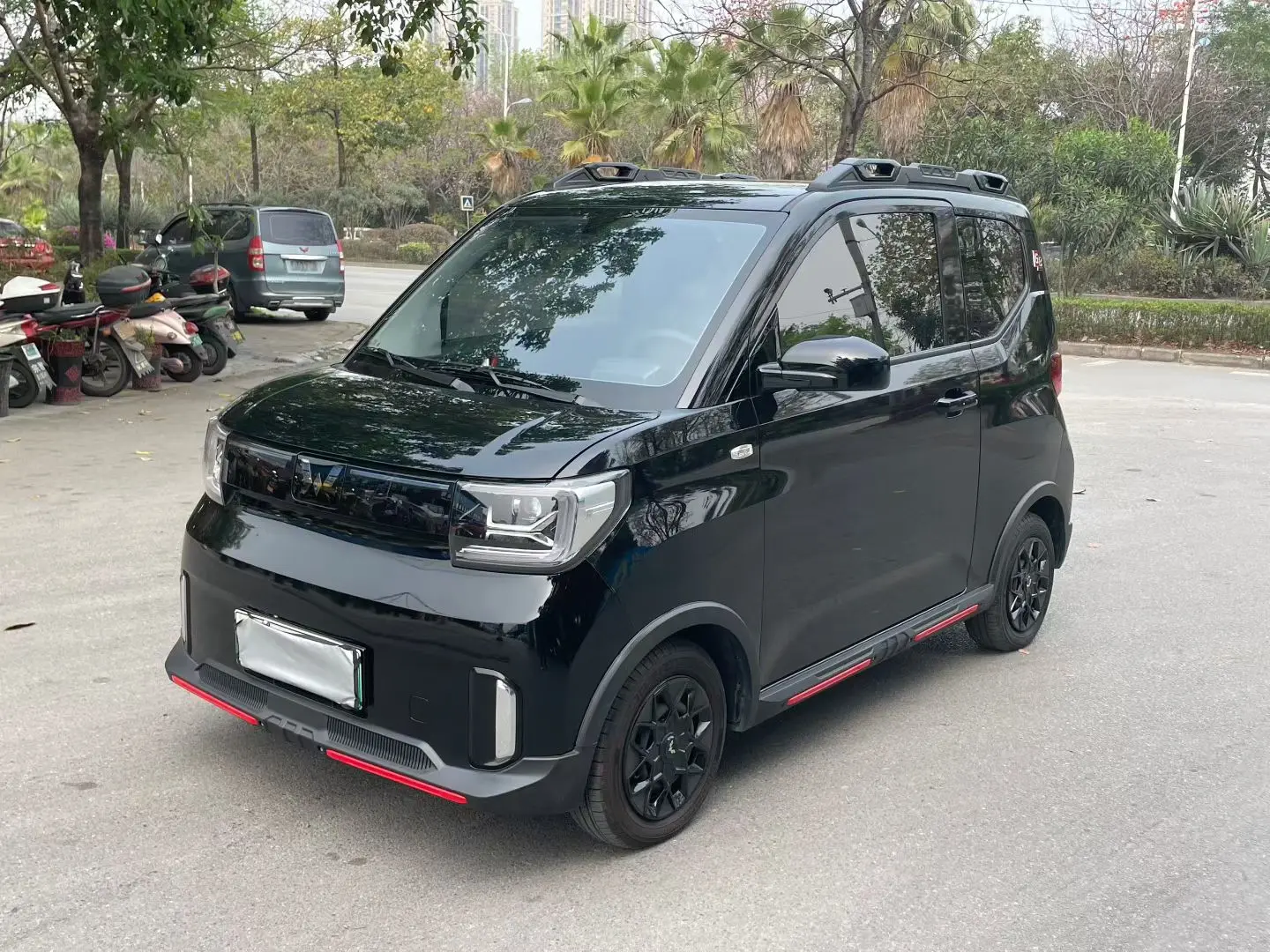 Wuling Hongguang MINIEV  из Китая