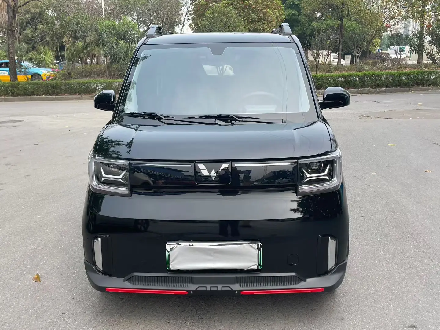 Wuling Hongguang MINIEV  из Китая
