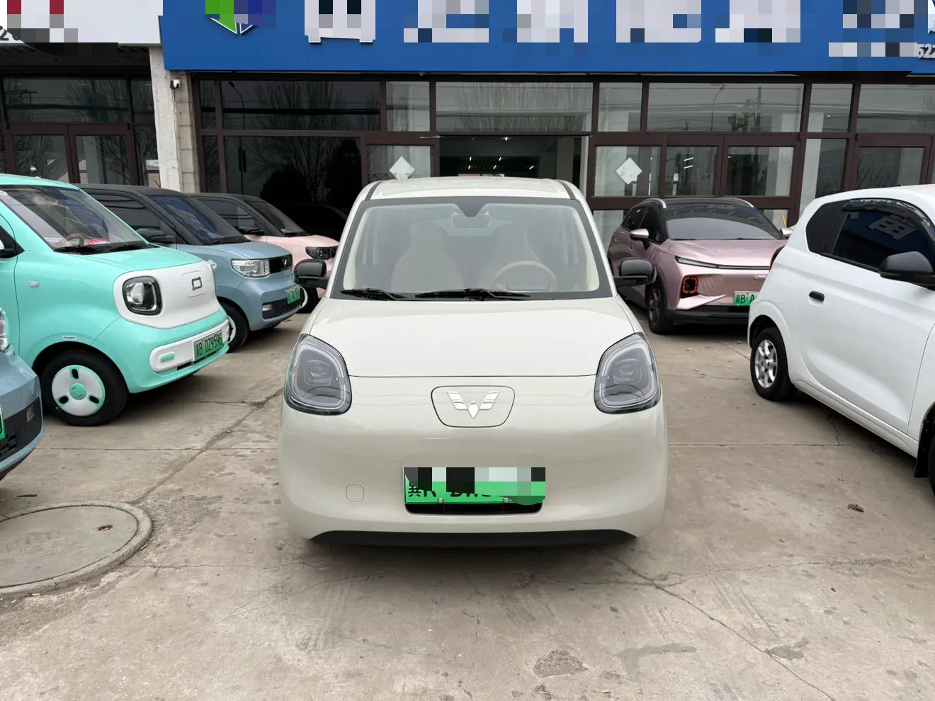 Wuling Hongguang MINIEV  из Китая