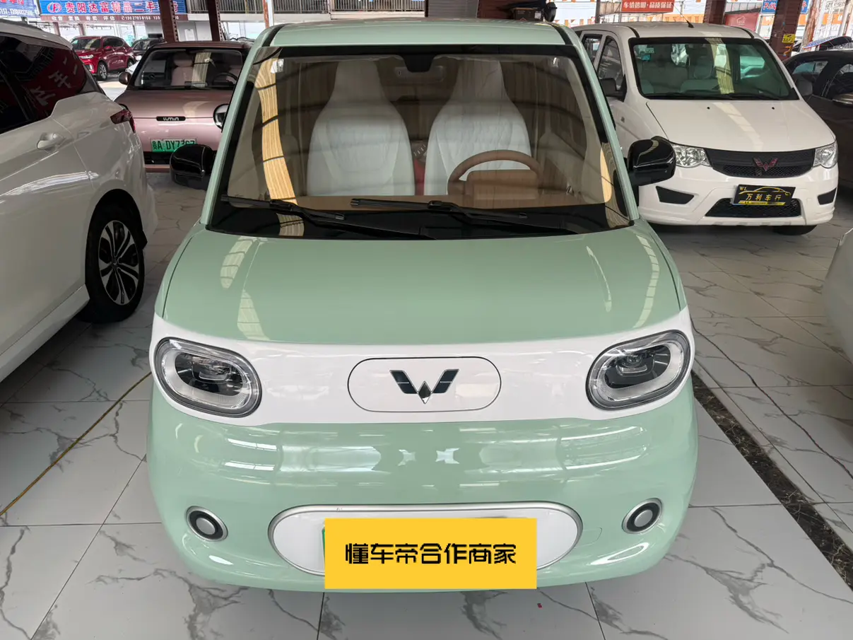Wuling Hongguang MINIEV  из Китая