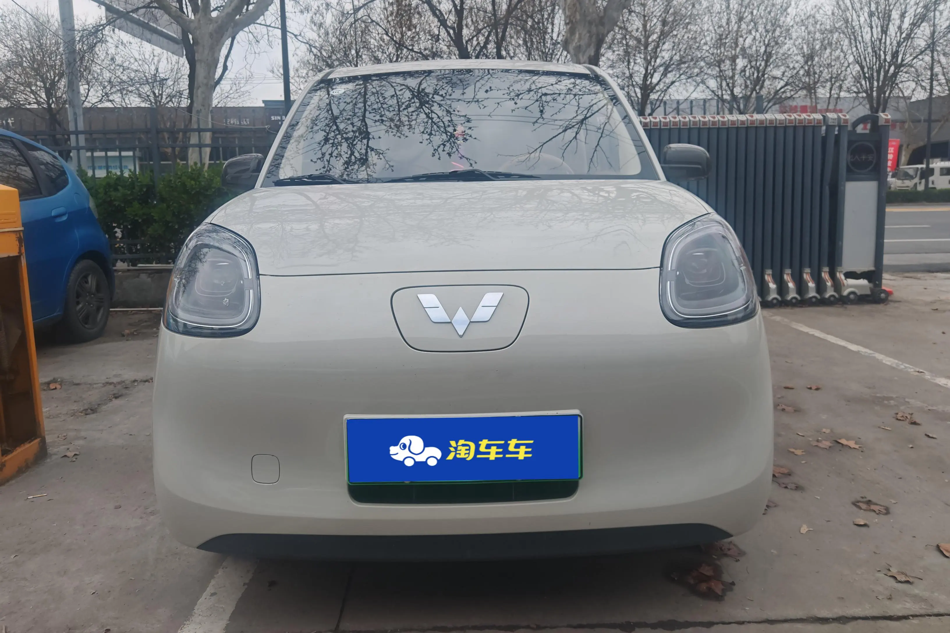 Wuling Hongguang MINIEV  из Китая