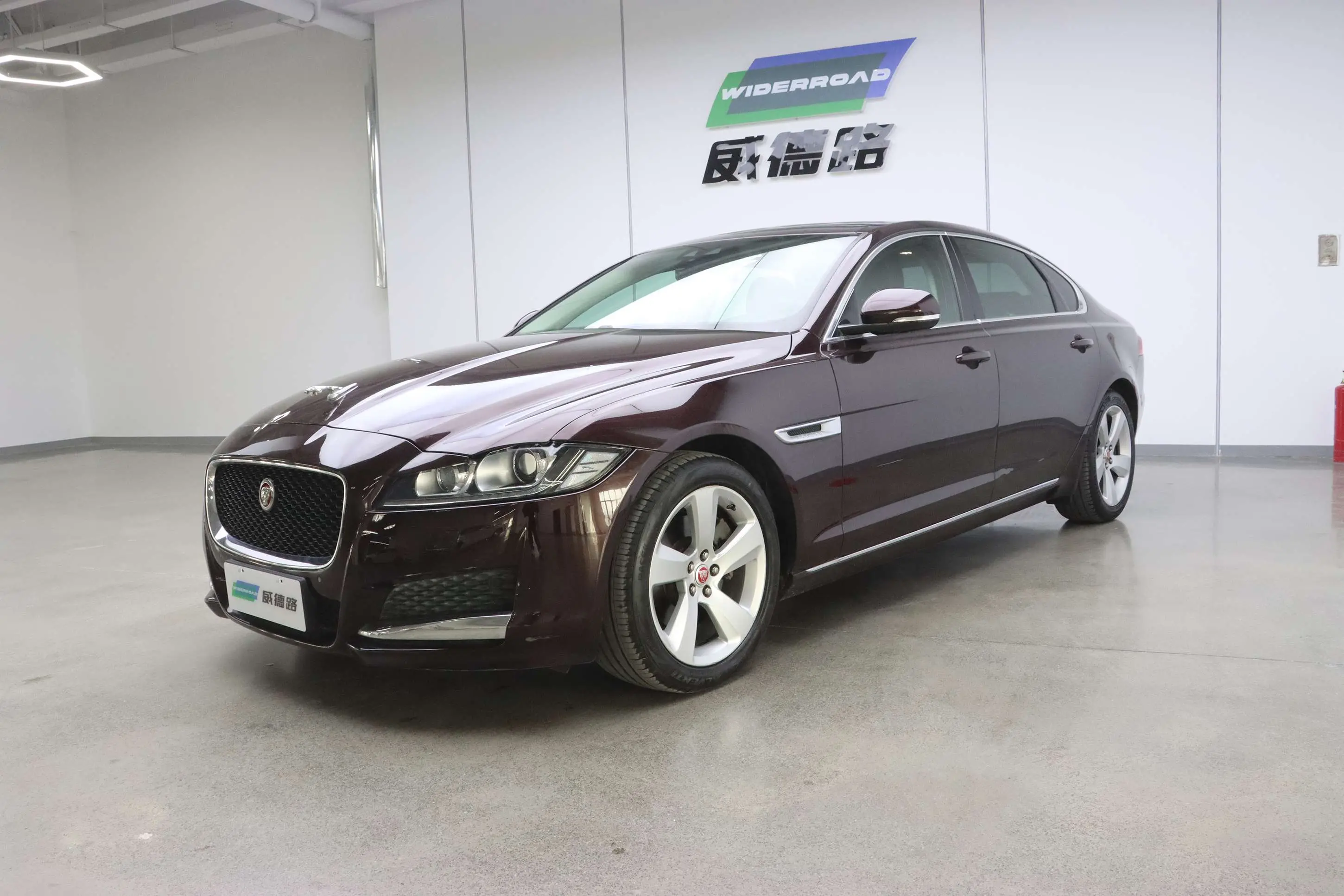 Jaguar XFL
