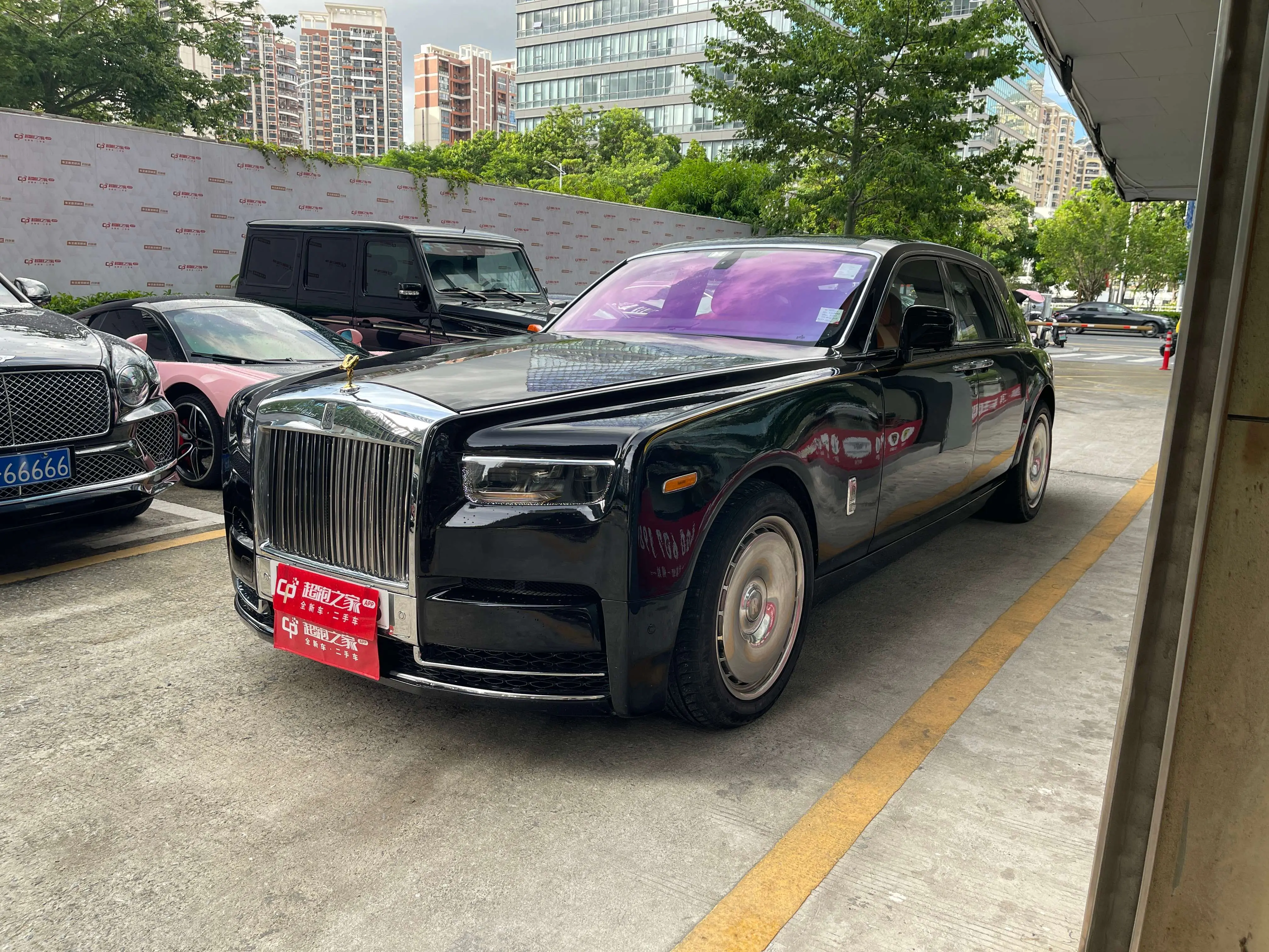 Rolls Royce Phantom