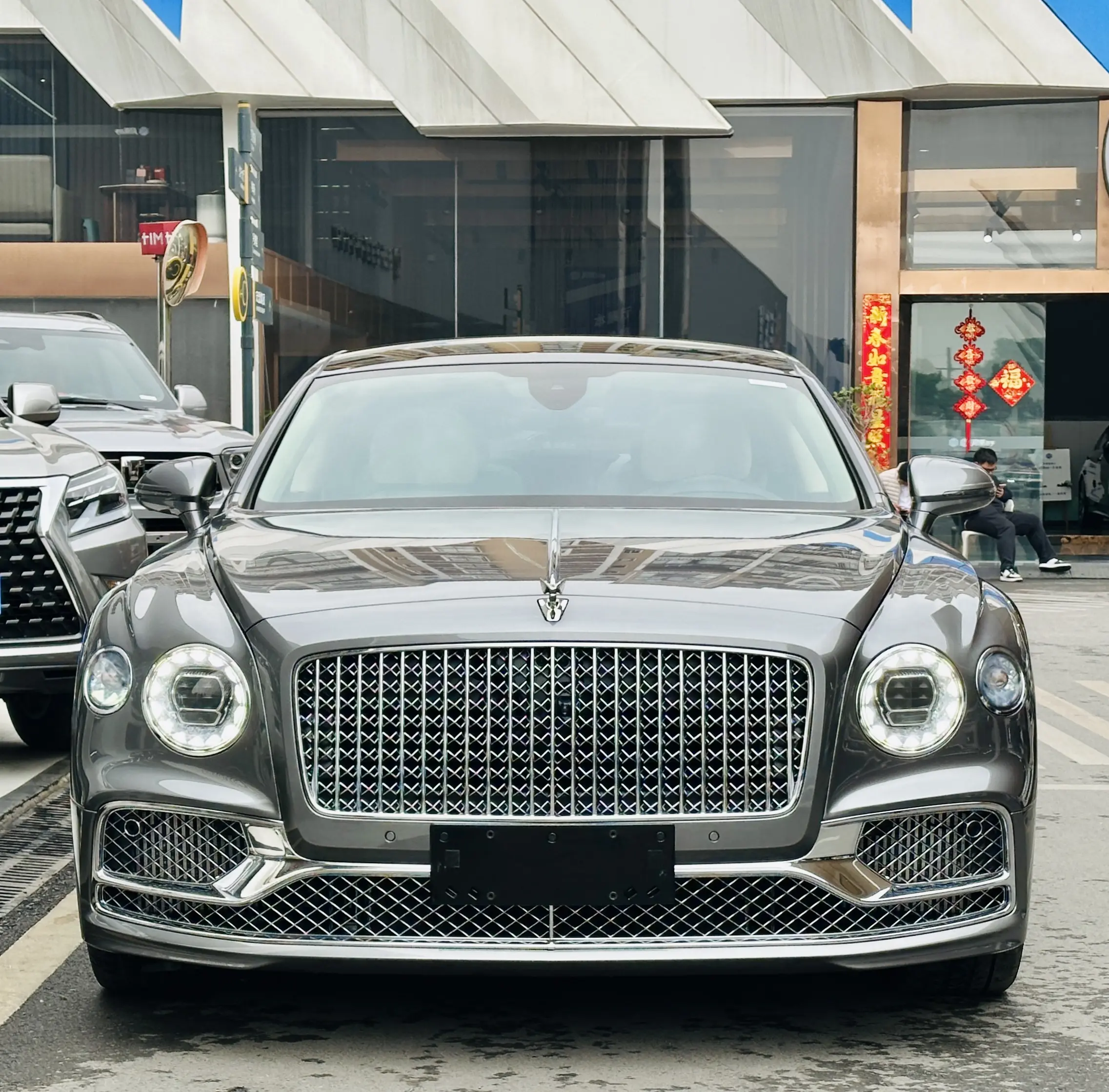 Bentley Galloping  из Китая