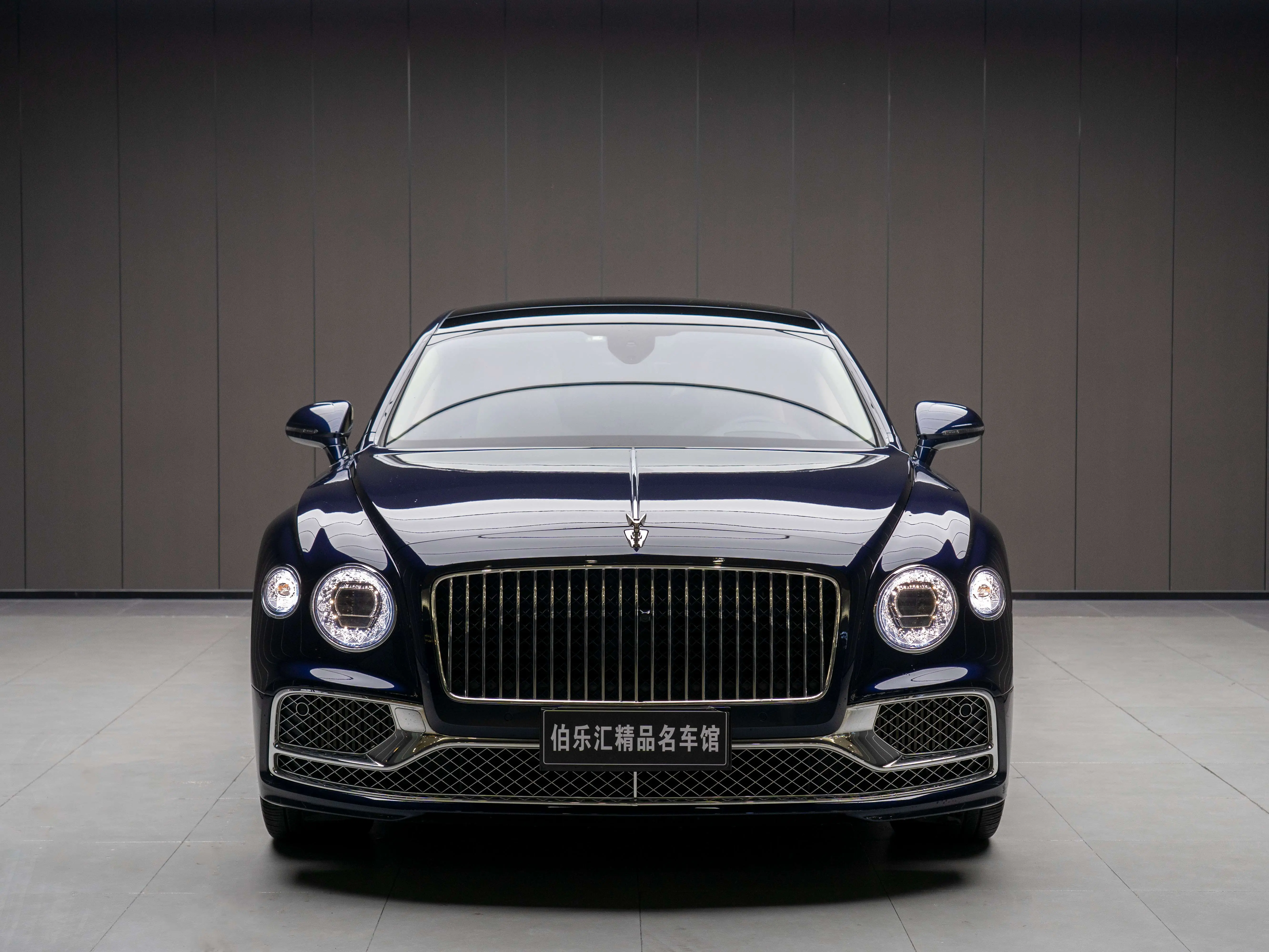 Bentley Galloping  из Китая