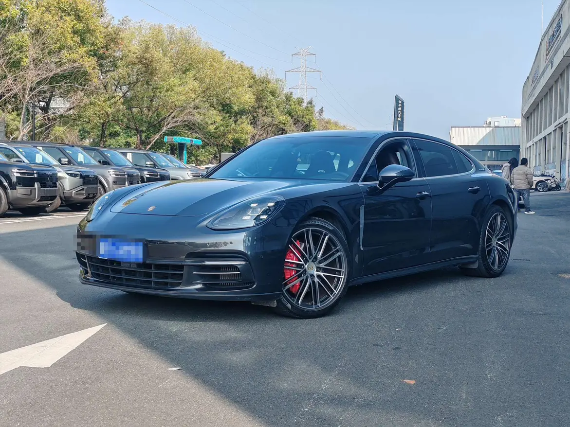 Porsche Panamera
