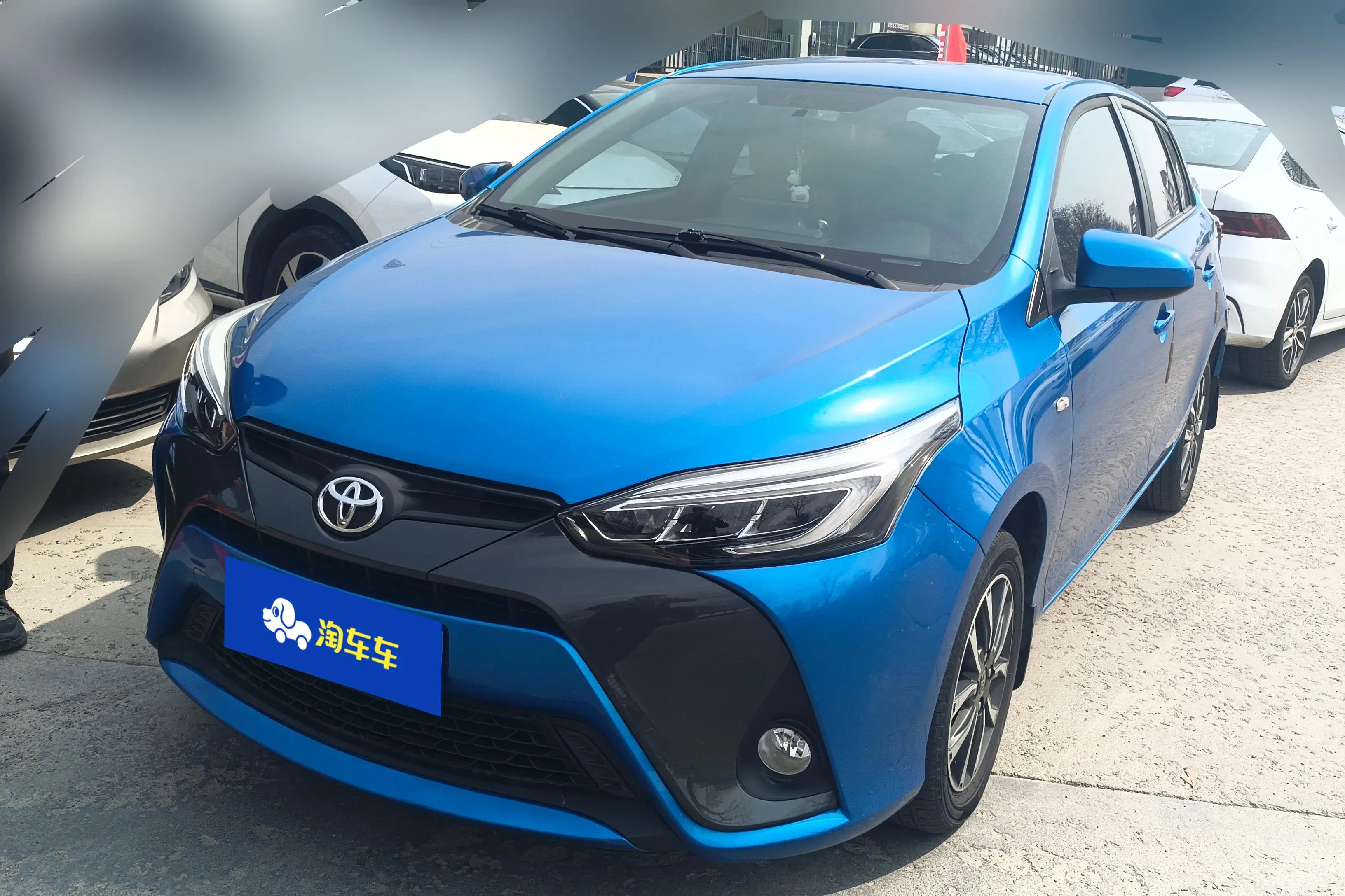 Toyota Yaris L  из Китая