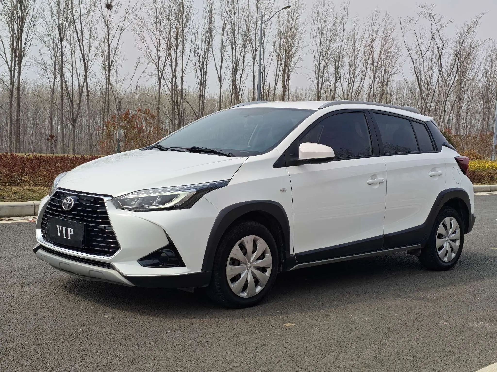 Toyota Yaris L  из Китая