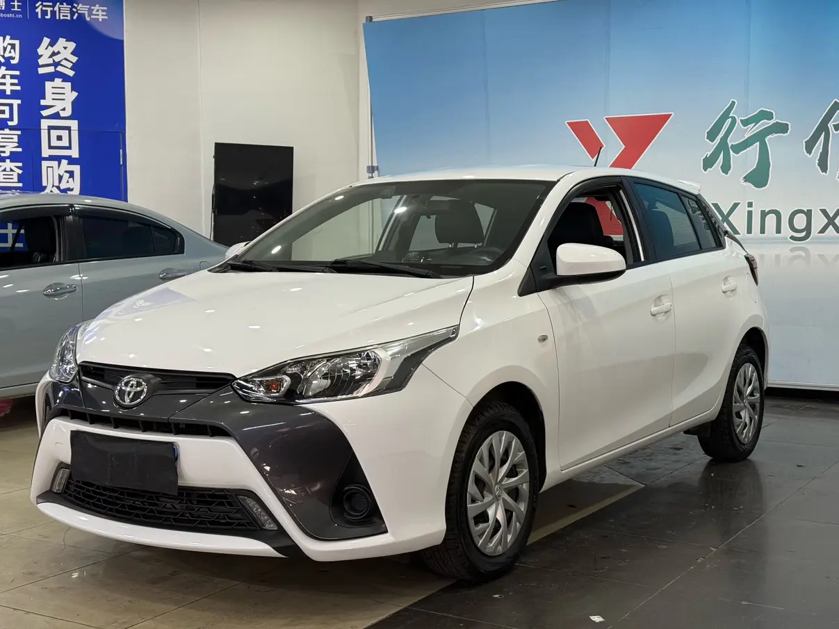 Toyota Yaris L  из Китая
