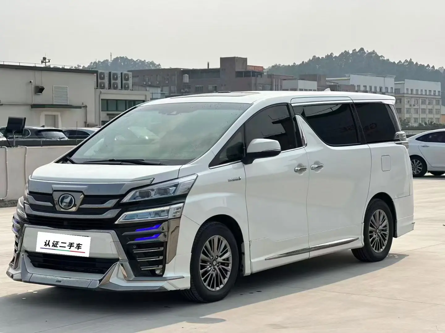 Toyota Crown Wellfire
