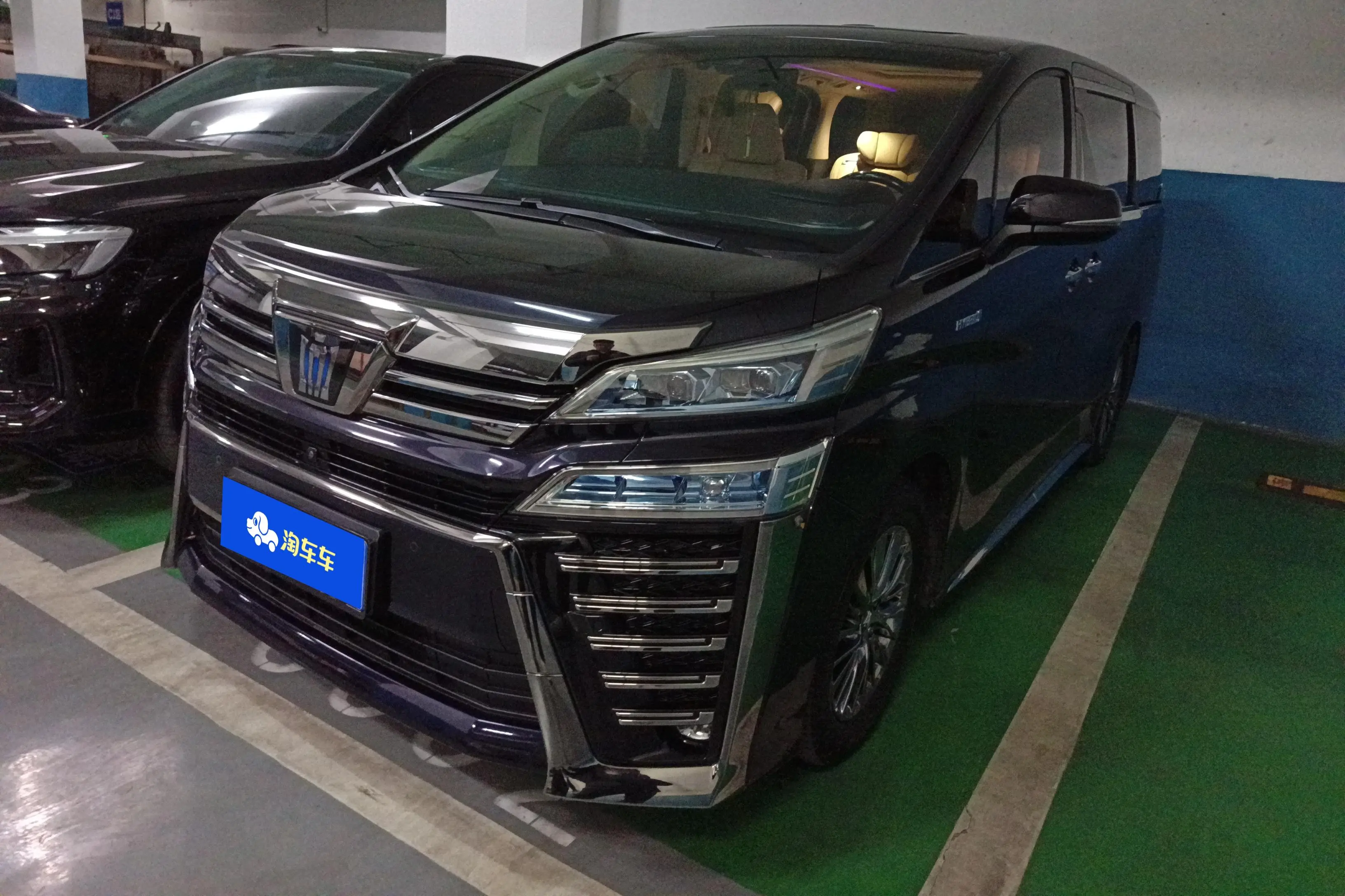 Toyota Crown Wellfire