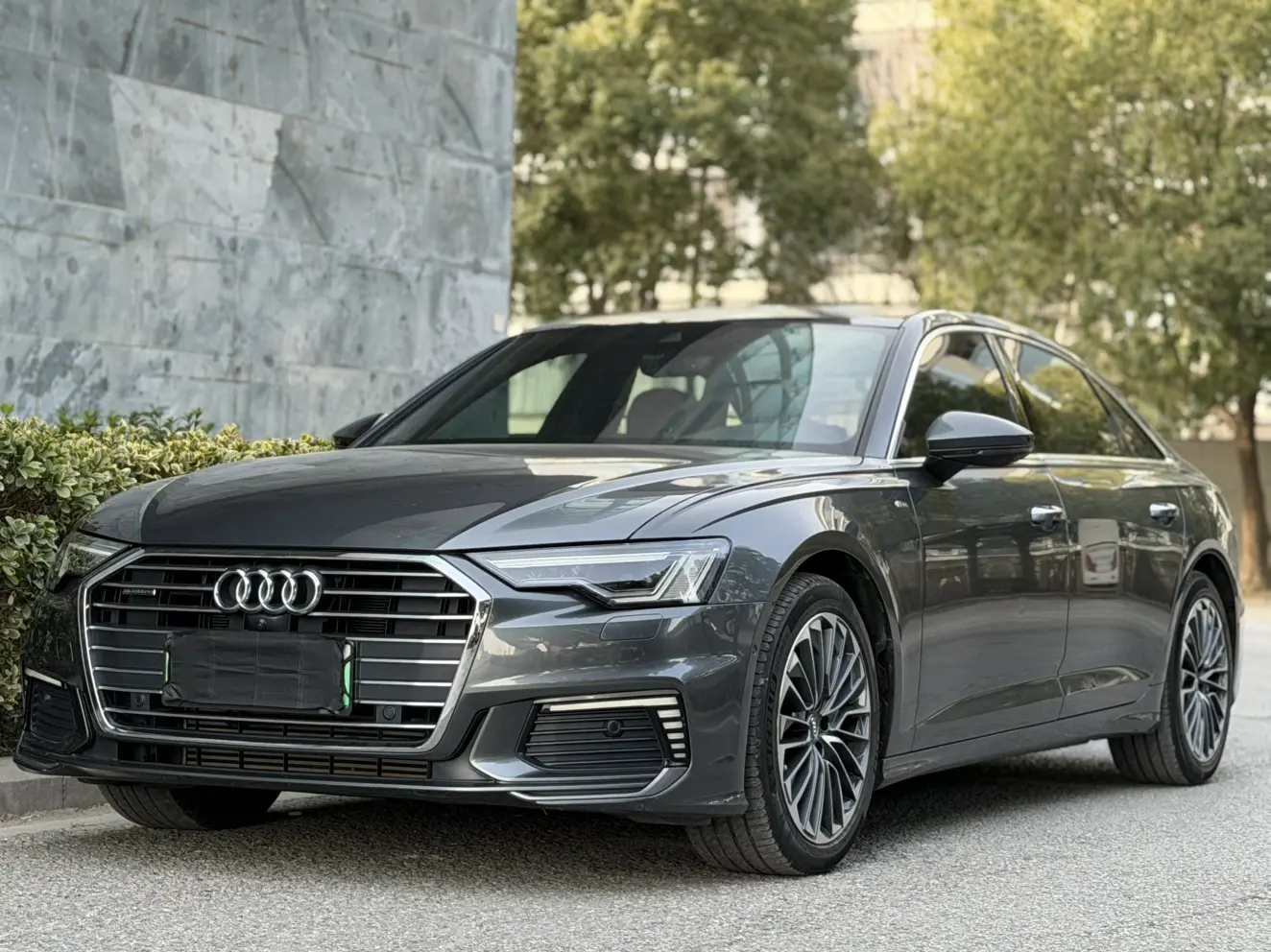 Audi A6L PHEV