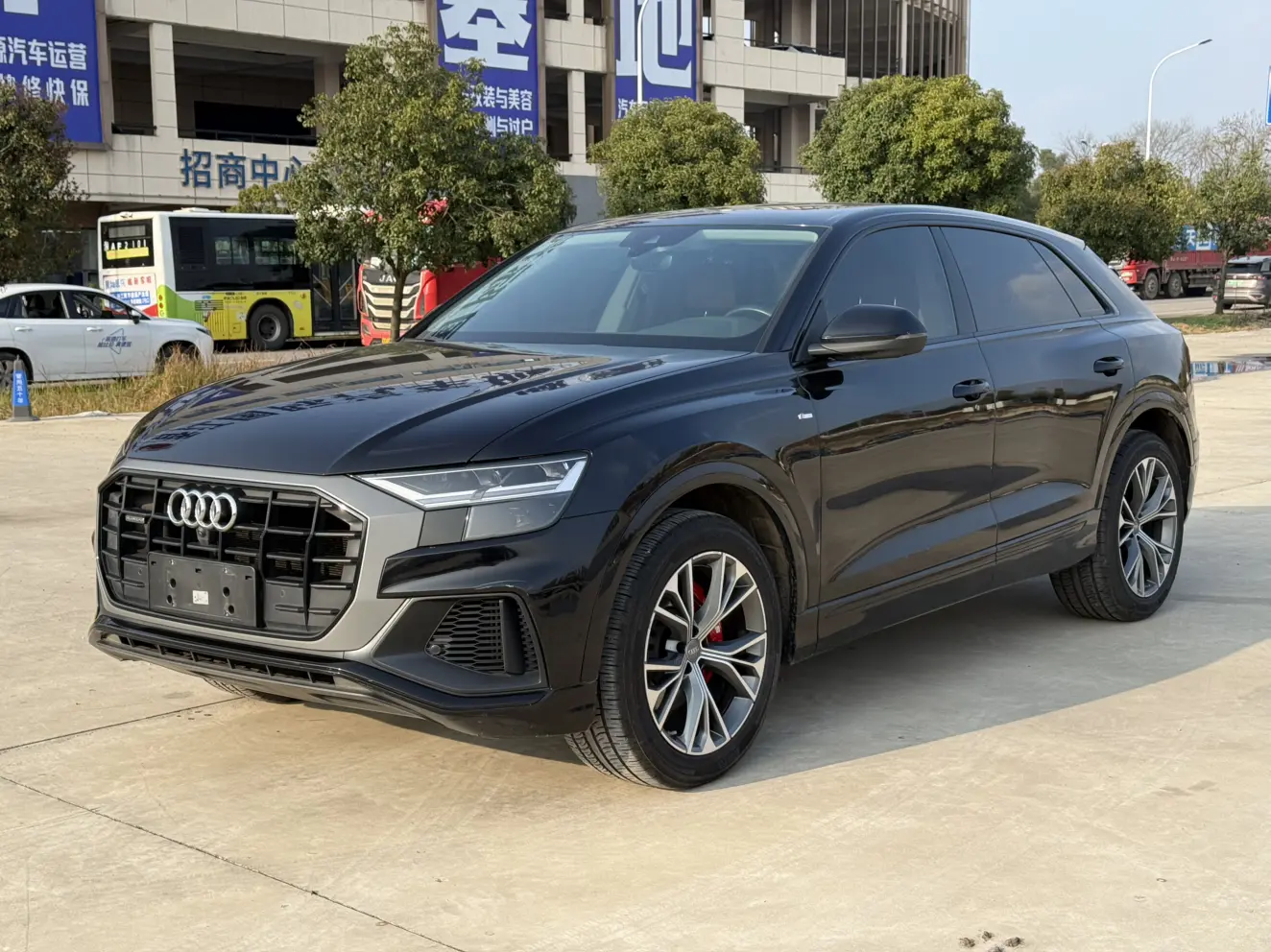Audi Q8