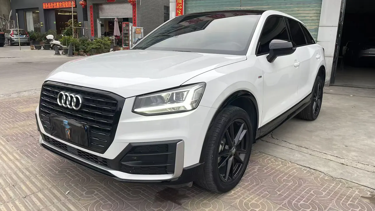 Audi Q2L