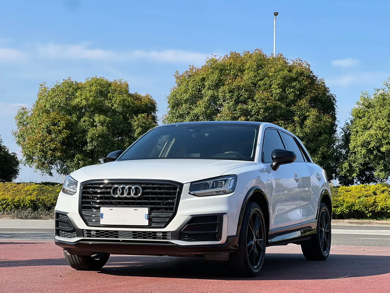 Audi Q2L