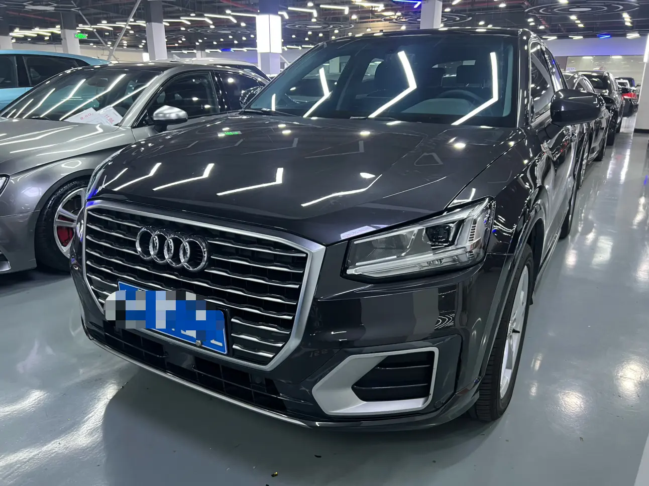 Audi Q2L