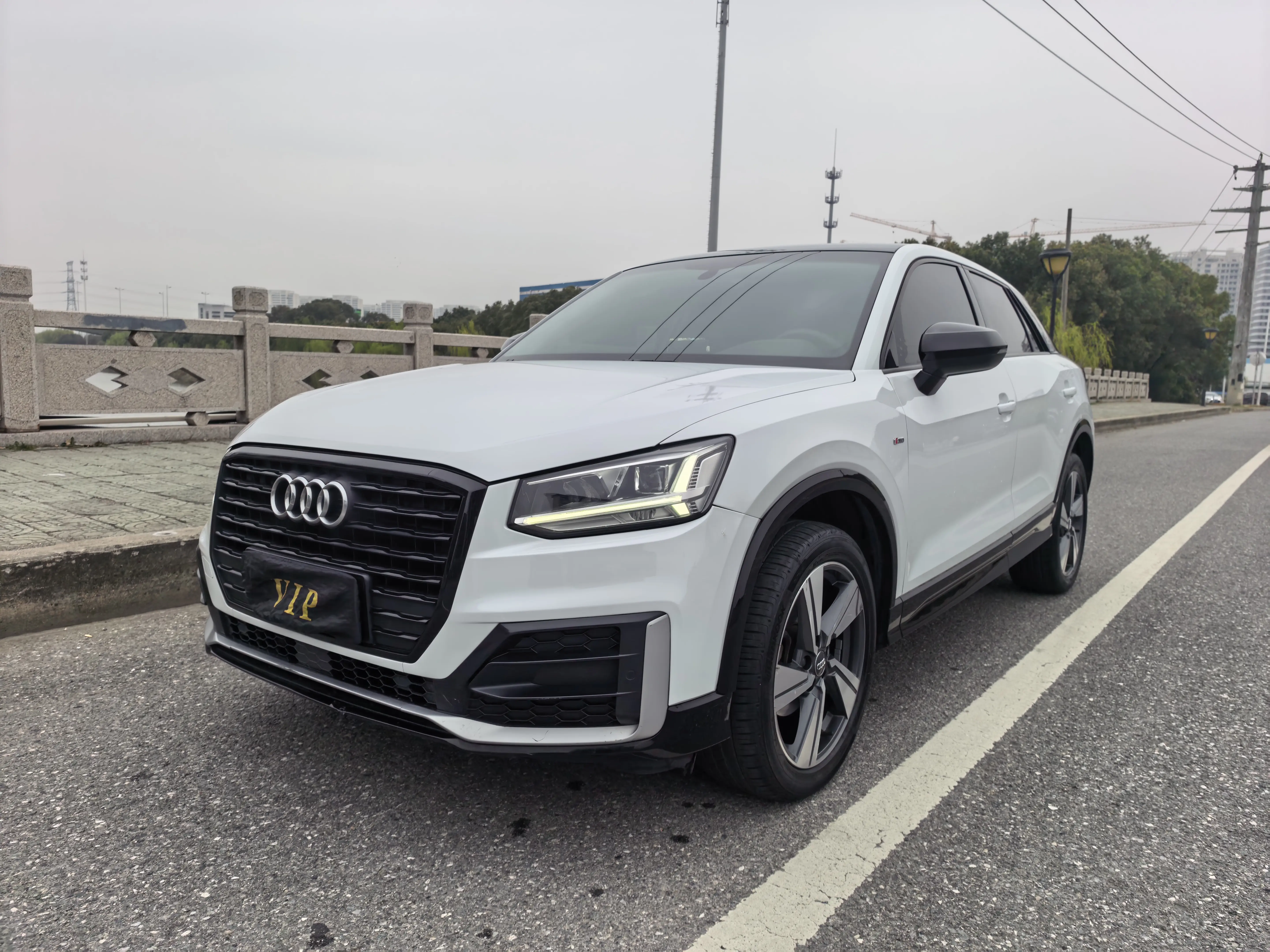 Audi Q2L