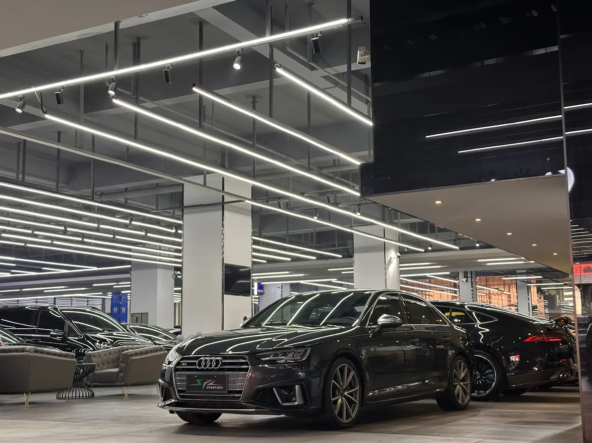 Audi S4