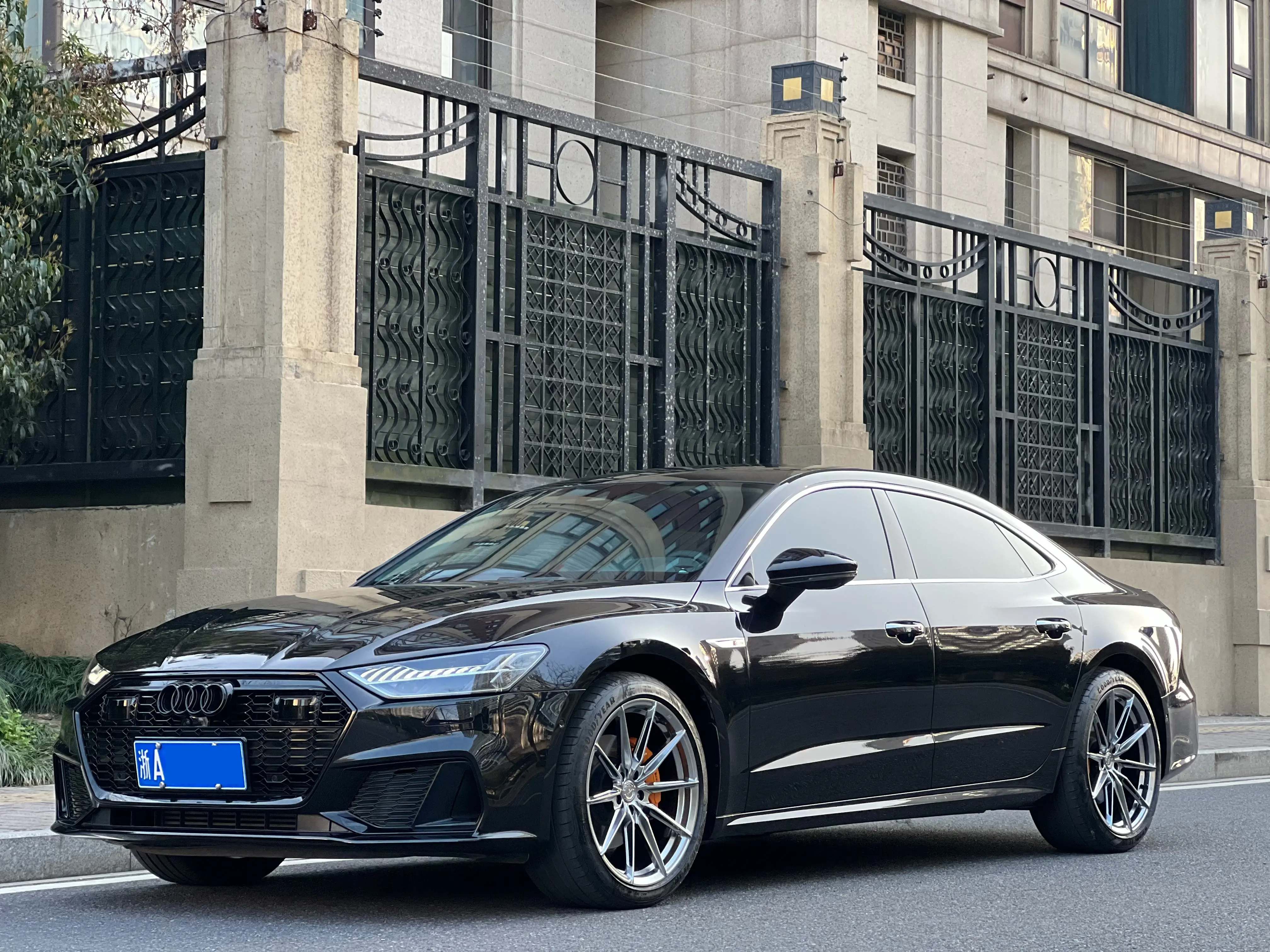Audi A7L