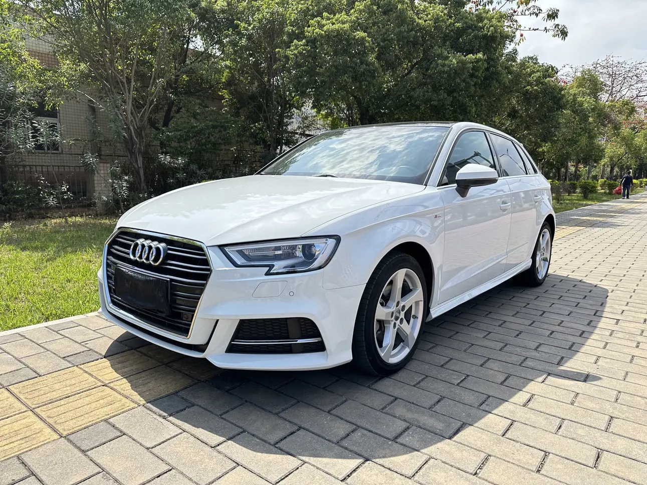 Audi A3  из Китая