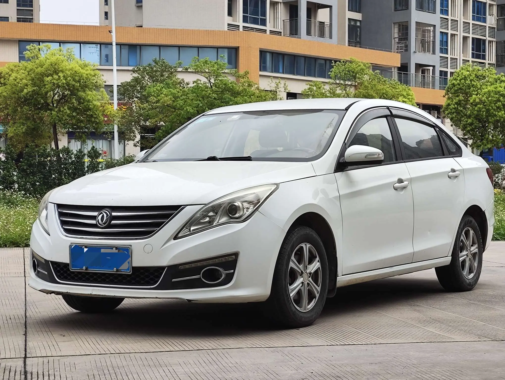 Forthing Jingyi S50