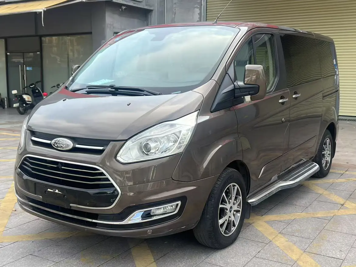 Ford Toureo