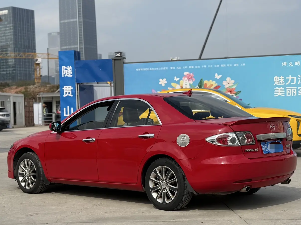 Mazda 6