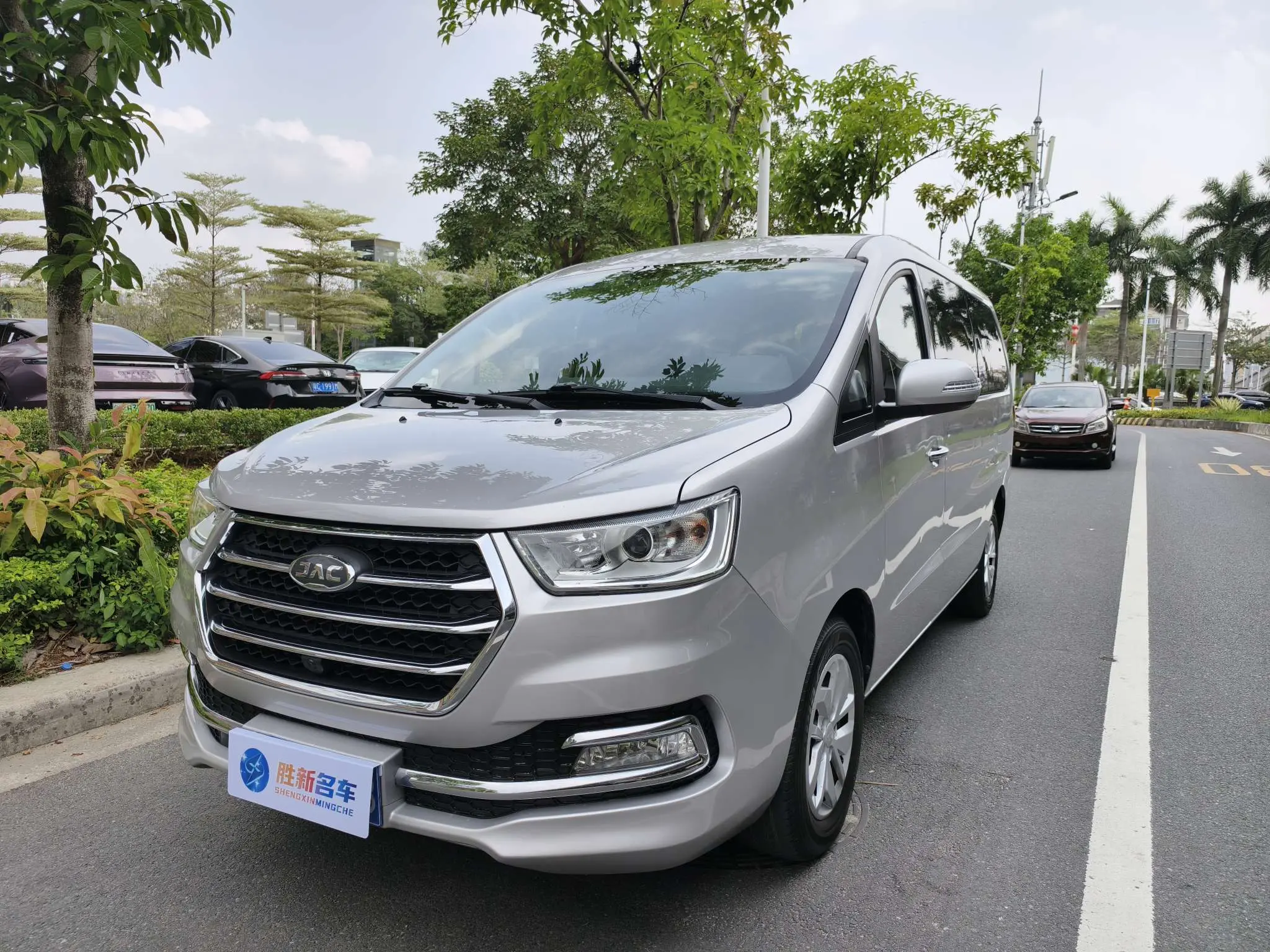 JAC Ruifeng M4