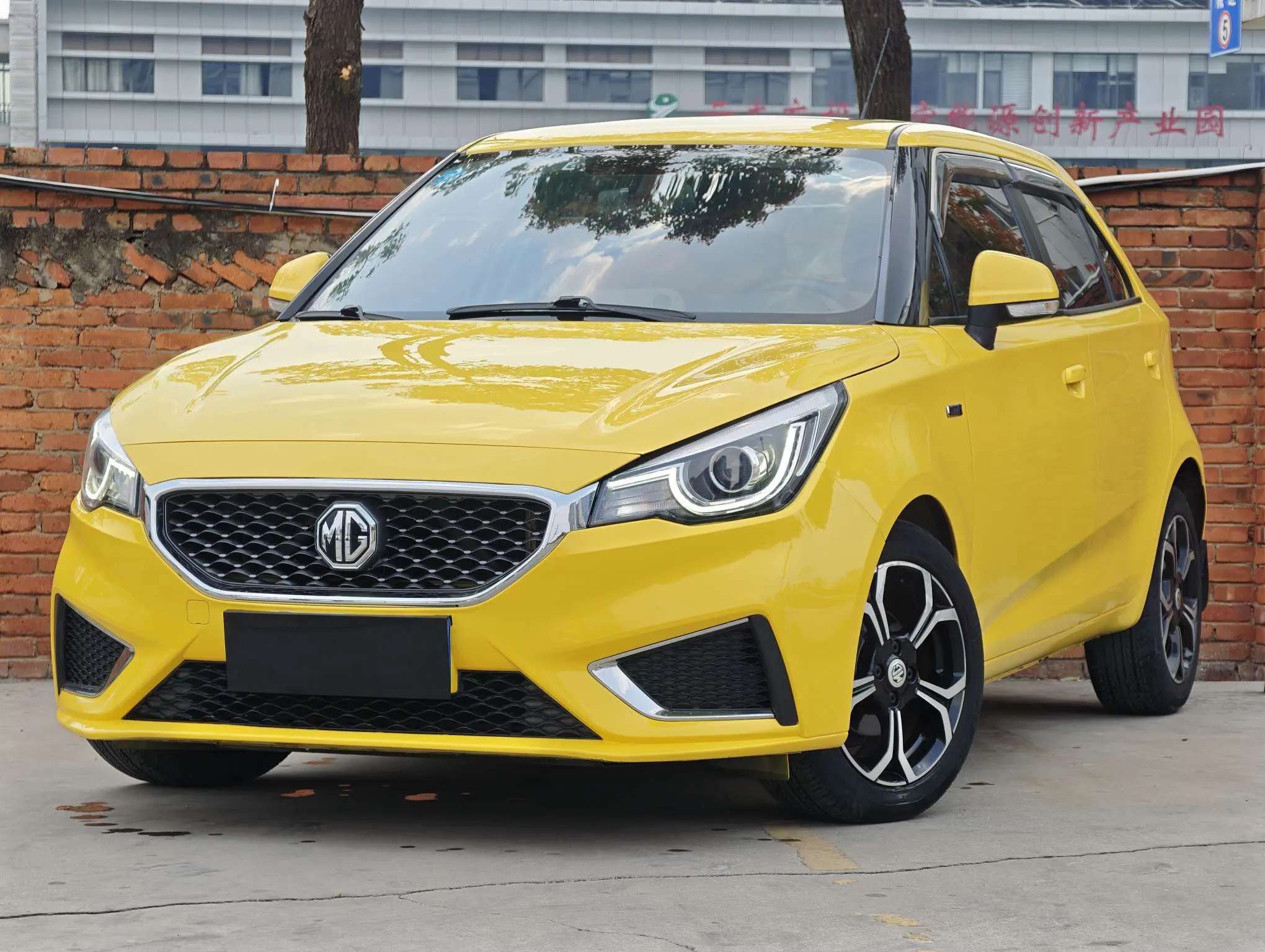 MG 3  из Китая