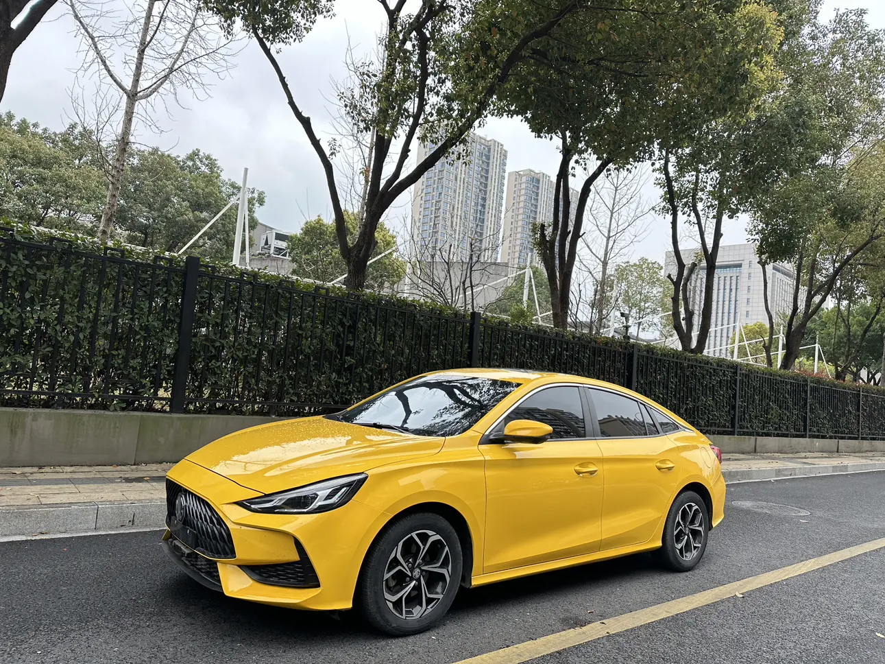 MG 5  из Китая