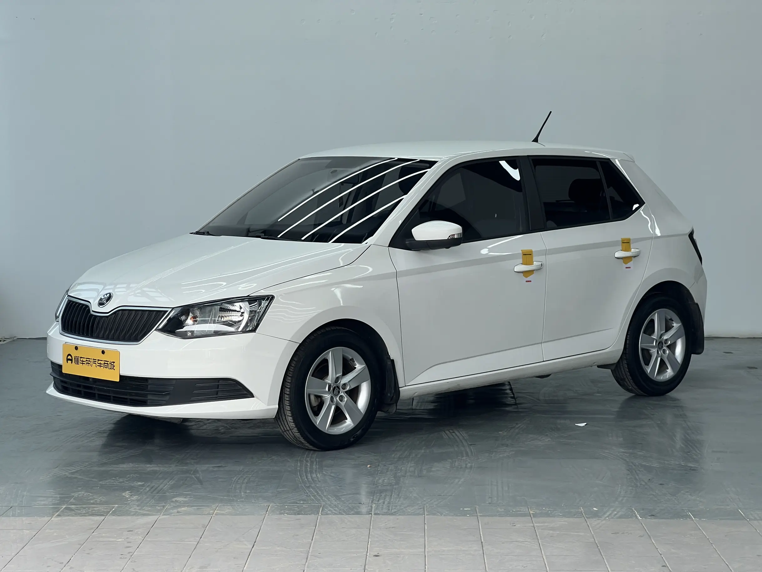 Skoda Jing Rui  из Китая